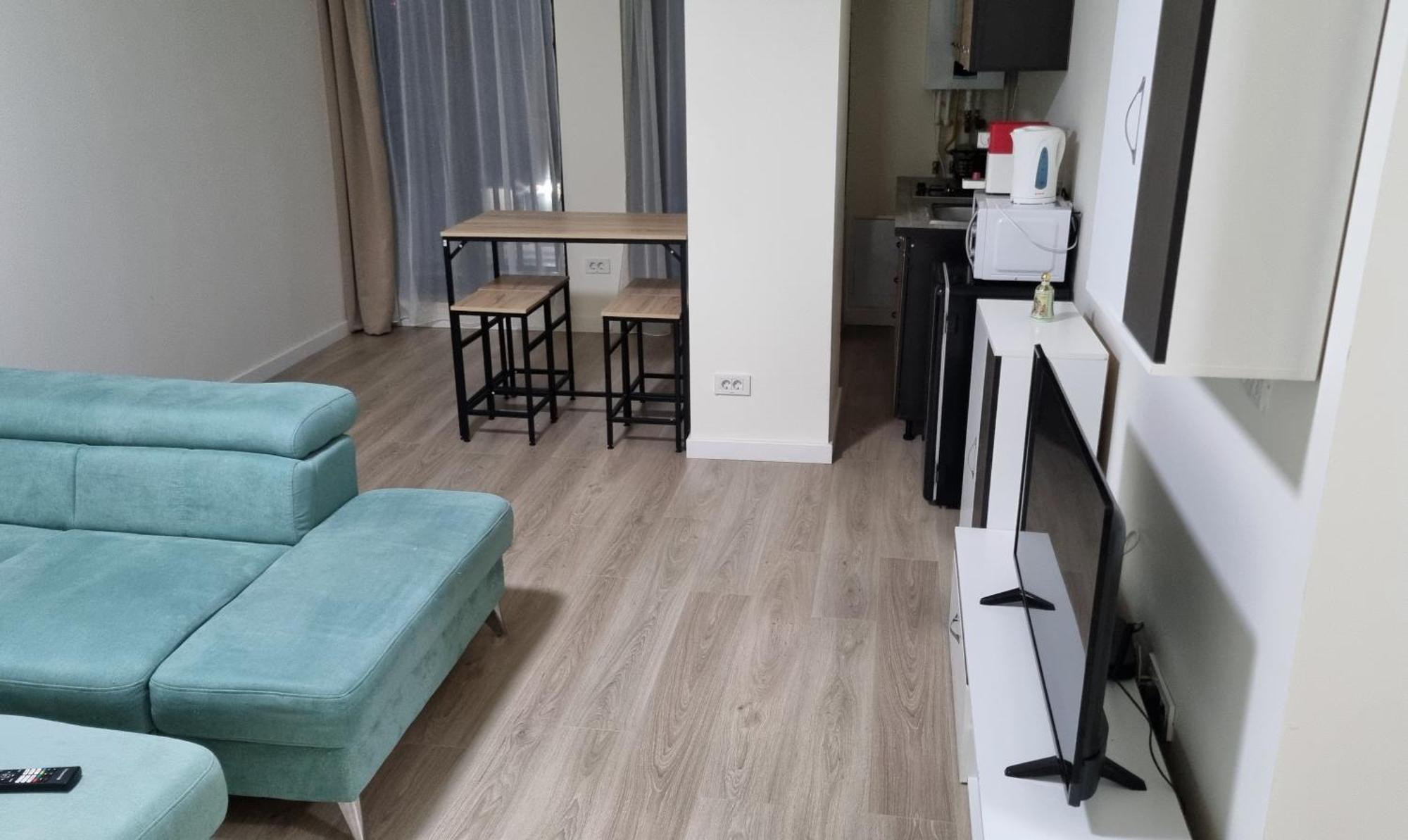 Apartament Cwa 1 Aeroport โอโตเปนี ภายนอก รูปภาพ